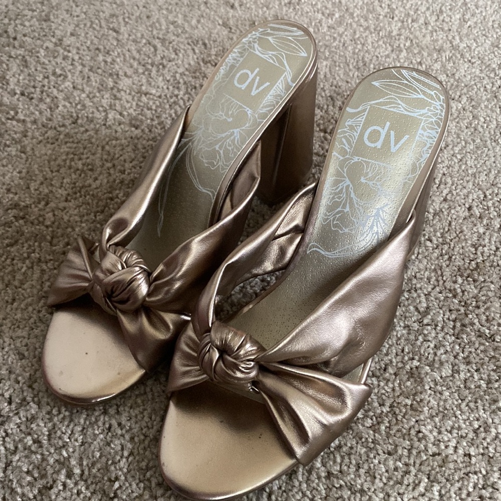 dv by Dolce Vita knotted rose gold mule heels - Picture 2 of 6